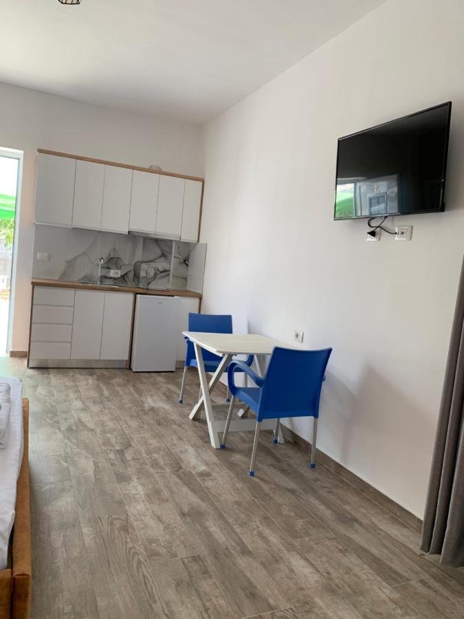 Gray&Oli Studios Vlorë Екстериор снимка