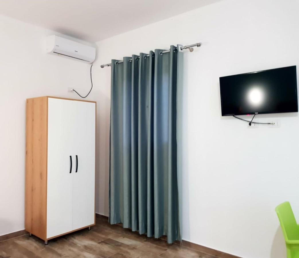 Gray&Oli Studios Vlorë Екстериор снимка