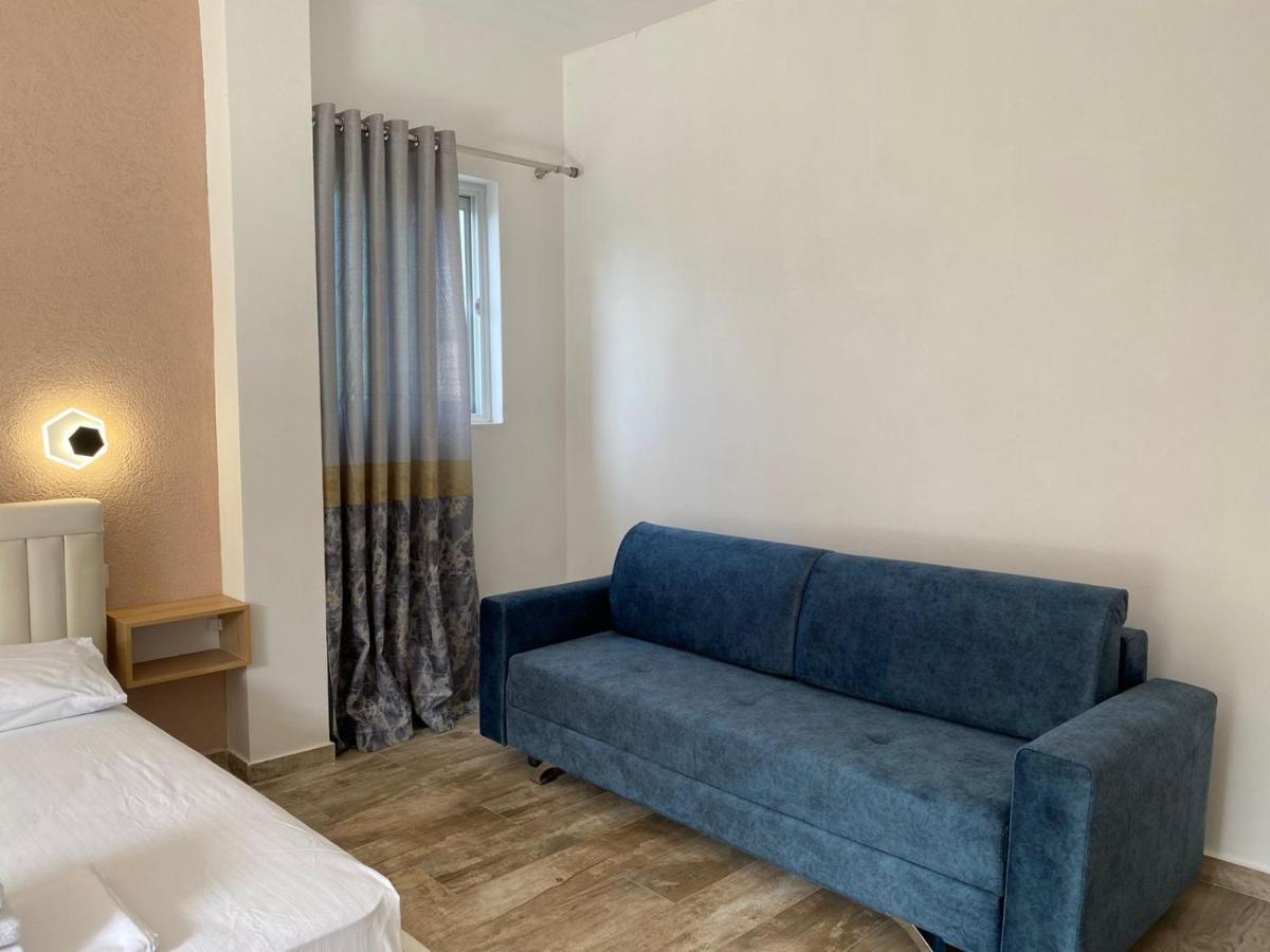 Gray&Oli Studios Vlorë Екстериор снимка