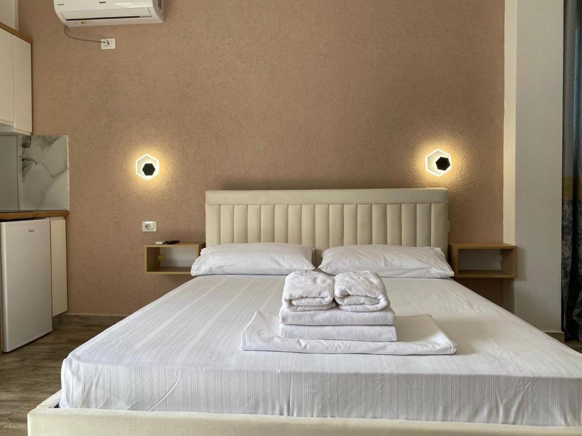 Gray&Oli Studios Vlorë Екстериор снимка