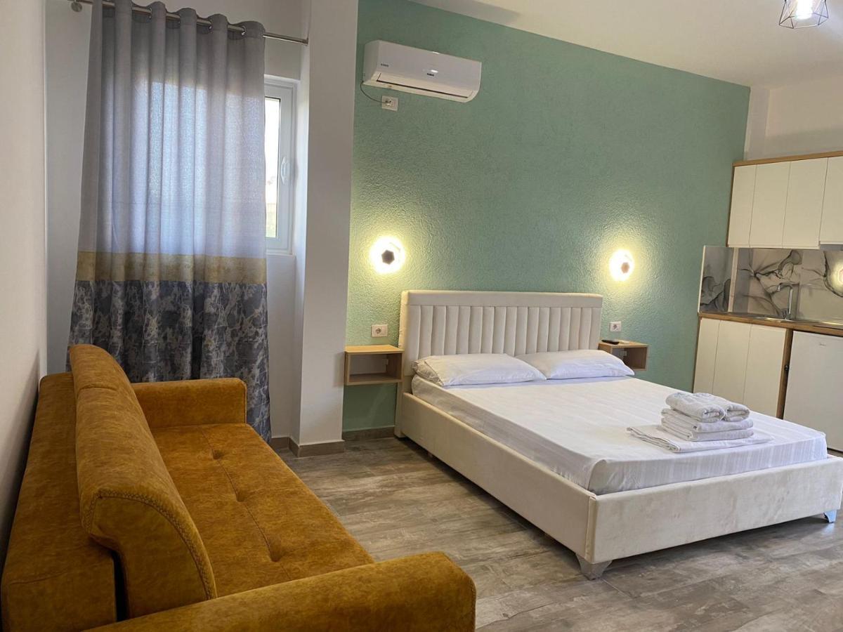 Gray&Oli Studios Vlorë Екстериор снимка