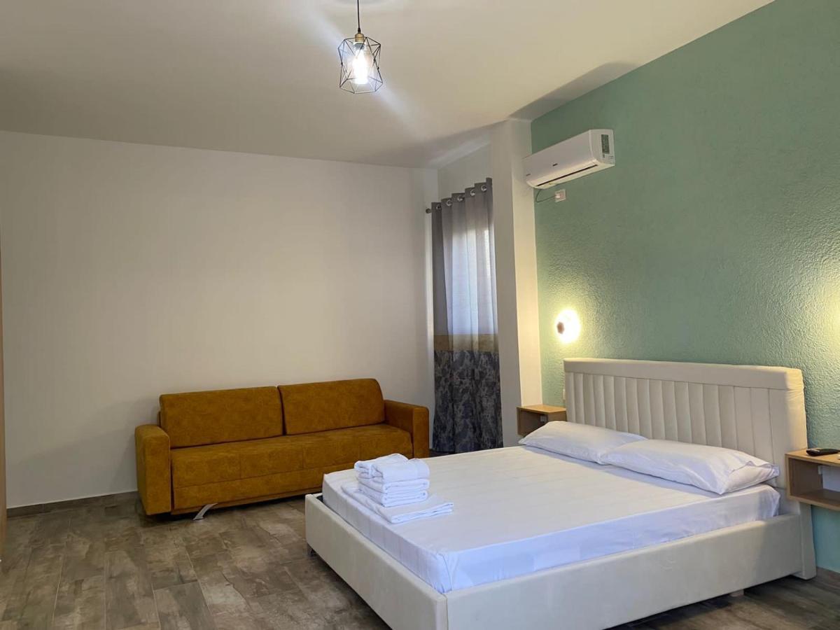 Gray&Oli Studios Vlorë Екстериор снимка