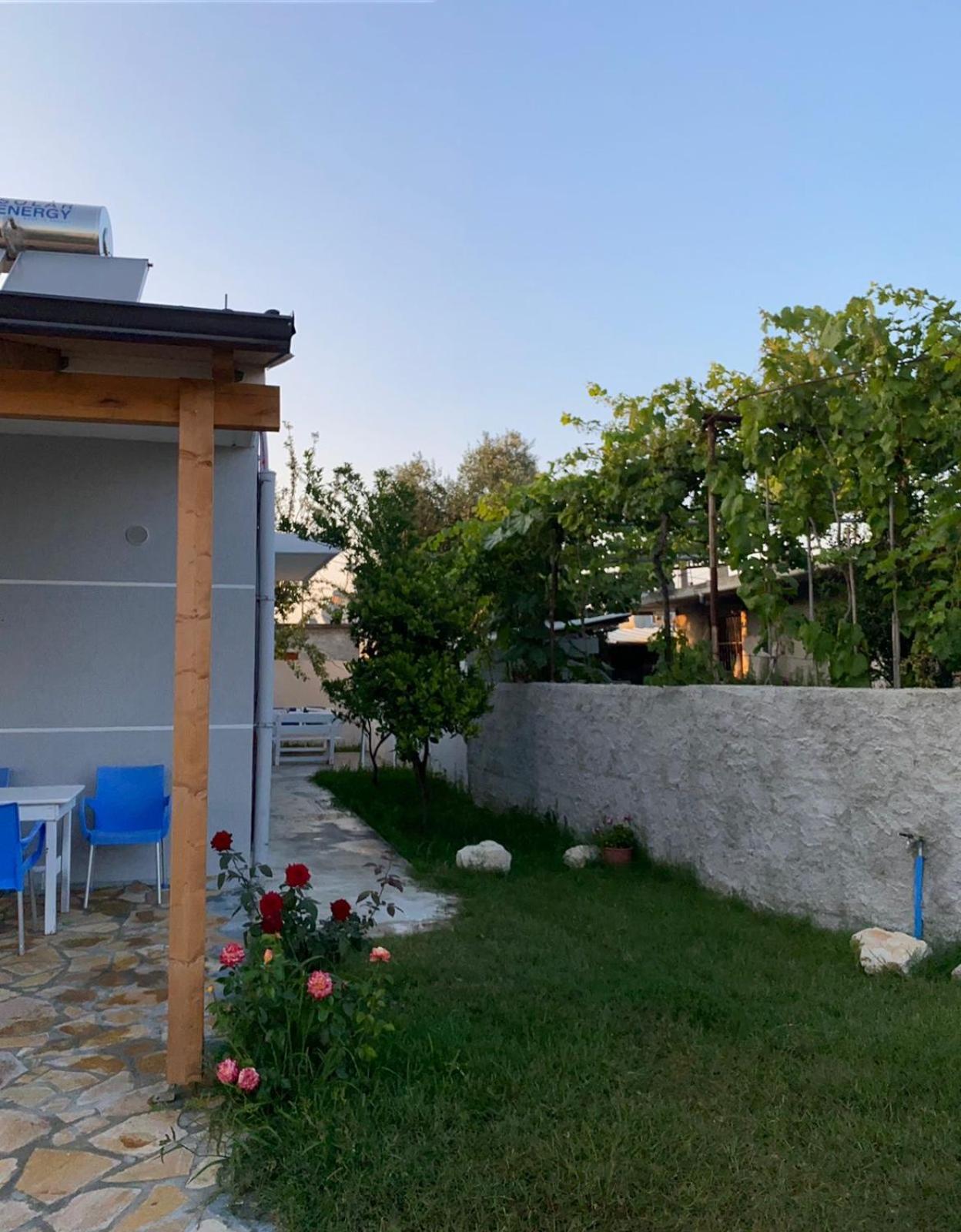 Gray&Oli Studios Vlorë Екстериор снимка